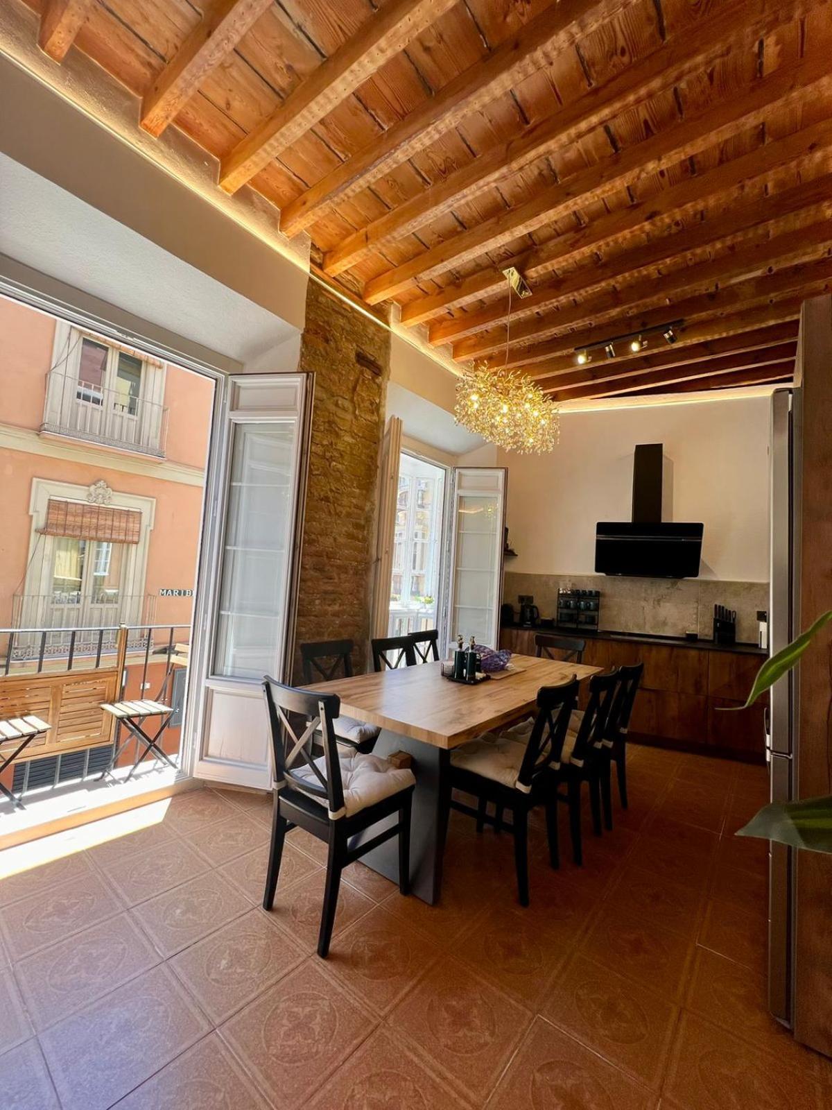 Casa Naty, Espacioso Renovado En El Centro De *